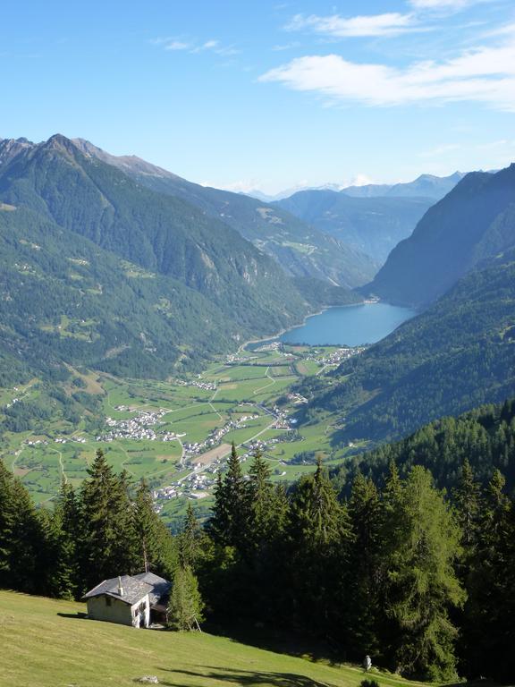 Hotel Posta Poschiavo Luaran gambar
